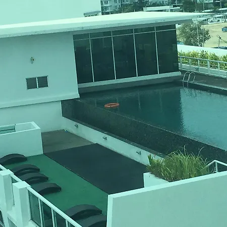 Urbano Luxury Maritime Suite George Town Exterior photo