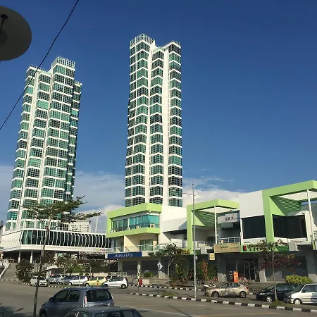 Urbano Luxury Maritime Suite George Town Exterior photo